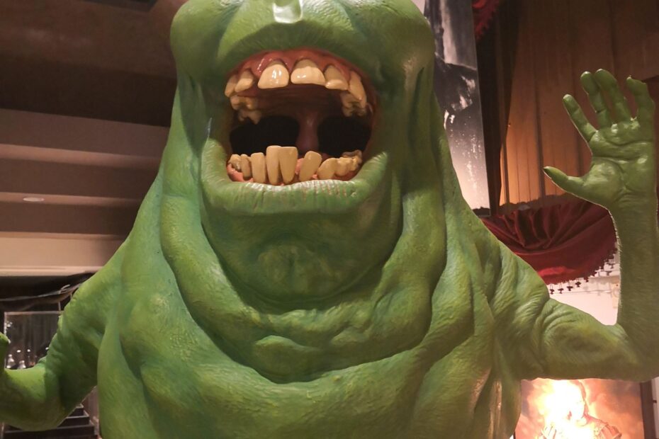 HHN Ghostbusters Slimer Statue